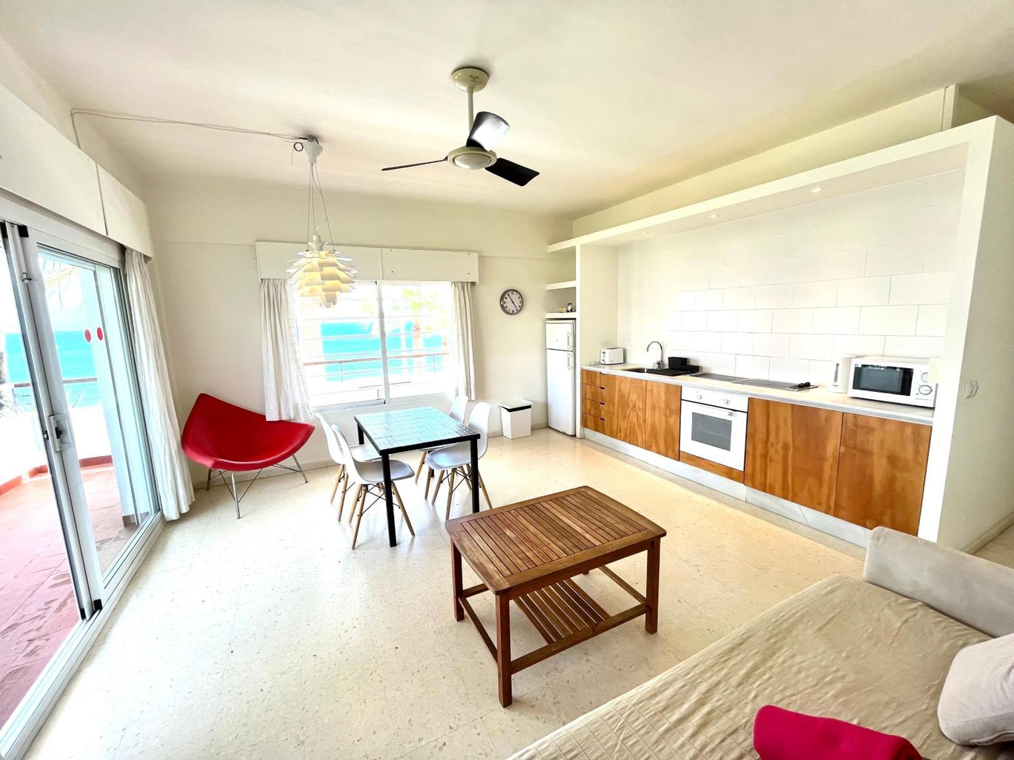 Apartamentos Playa Torrecilla Nerja Luaran gambar