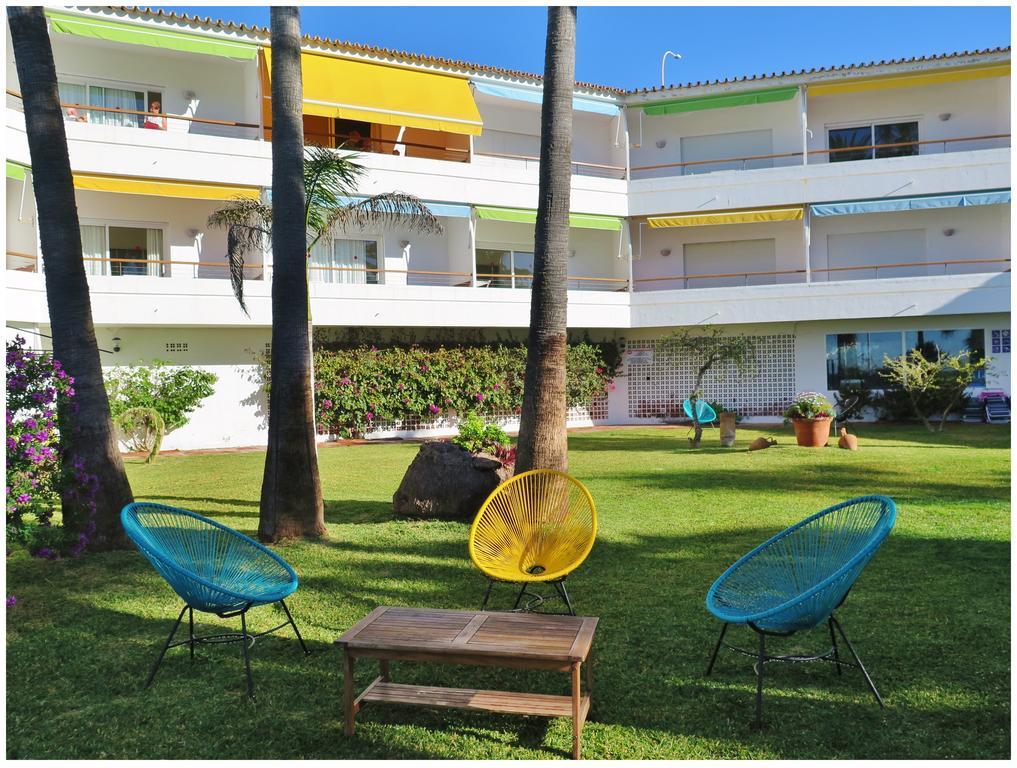 Apartamentos Playa Torrecilla Nerja Luaran gambar