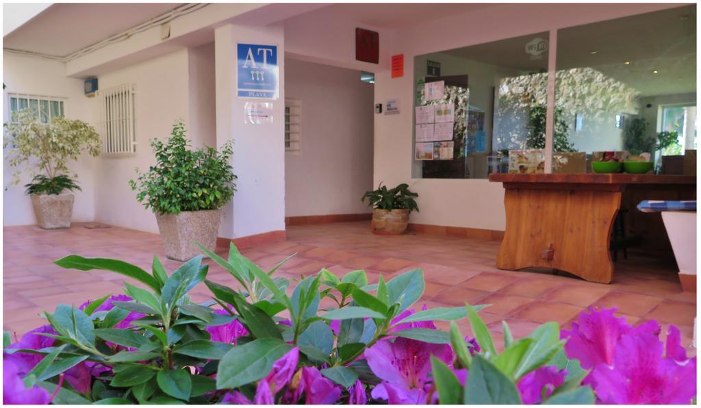 Apartamentos Playa Torrecilla Nerja Luaran gambar