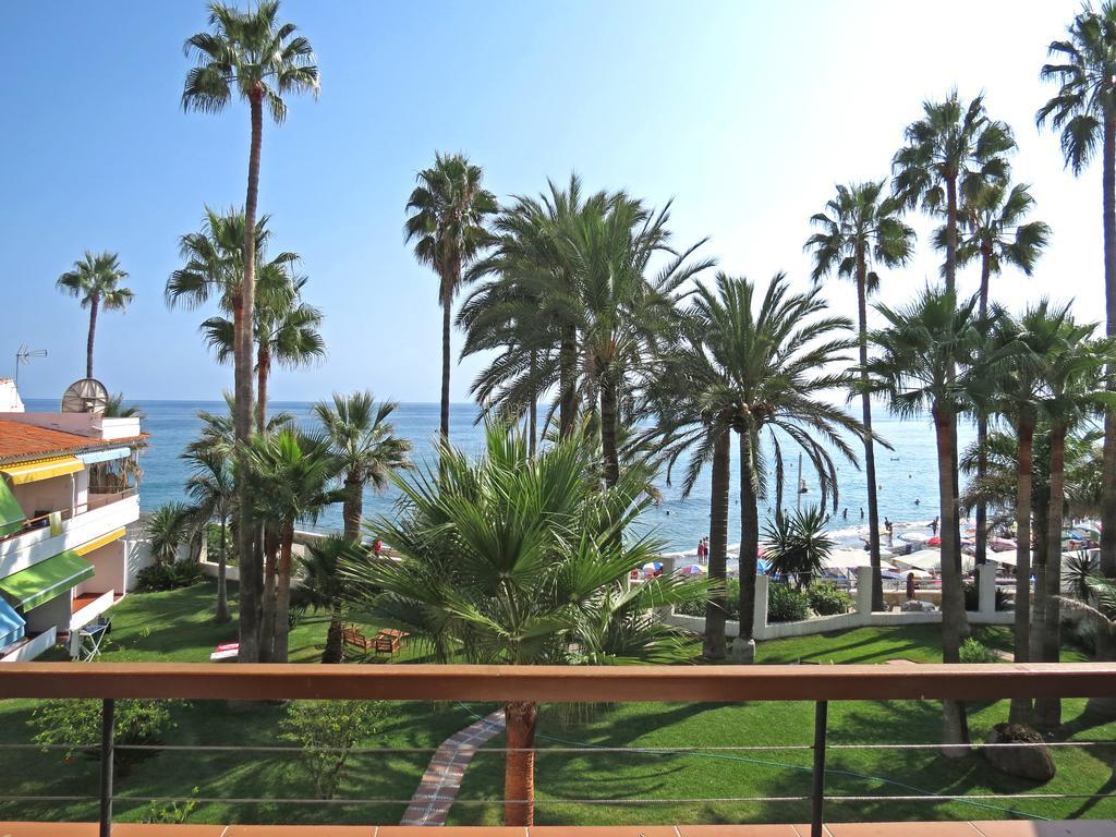 Apartamentos Playa Torrecilla Nerja Luaran gambar