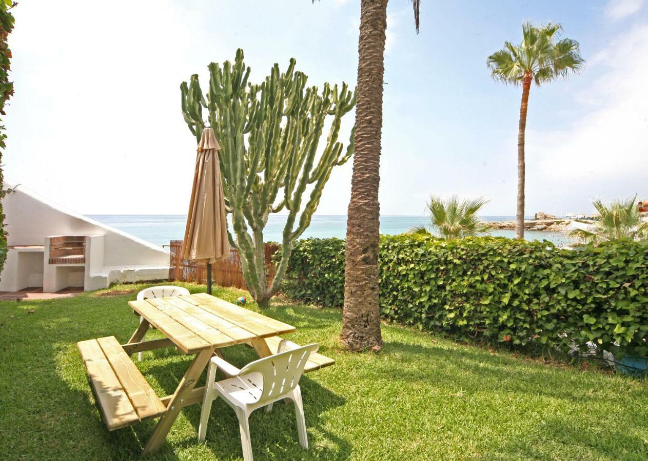 Apartamentos Playa Torrecilla Nerja Luaran gambar