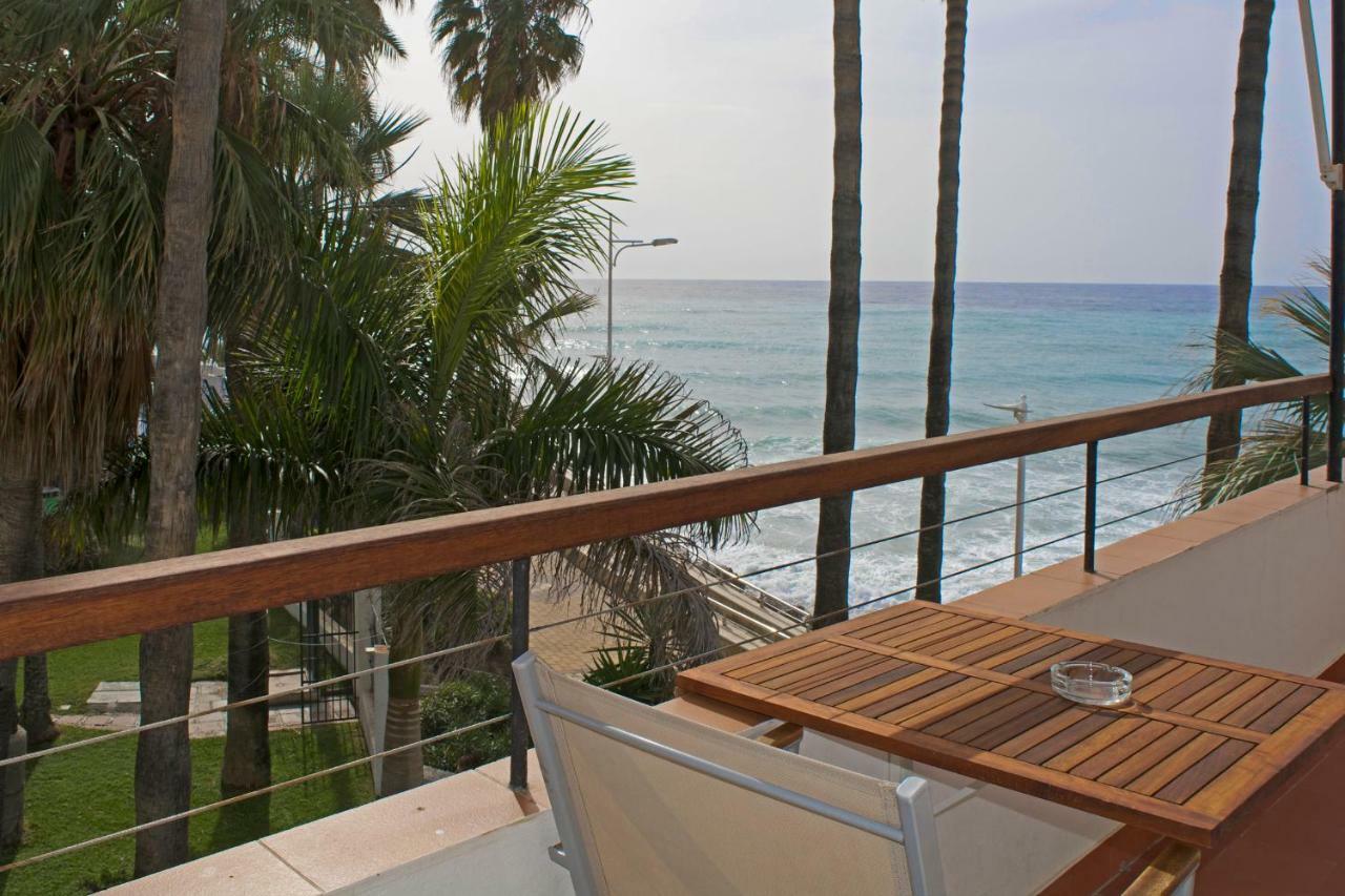 Apartamentos Playa Torrecilla Nerja Luaran gambar