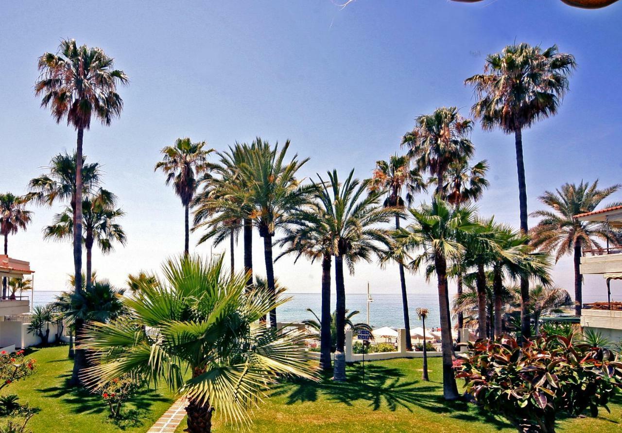 Apartamentos Playa Torrecilla Nerja Luaran gambar
