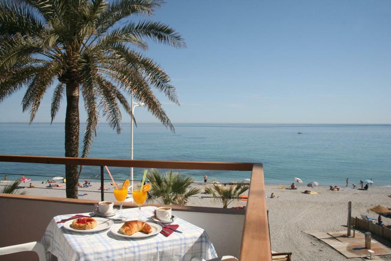 Apartamentos Playa Torrecilla Nerja Luaran gambar