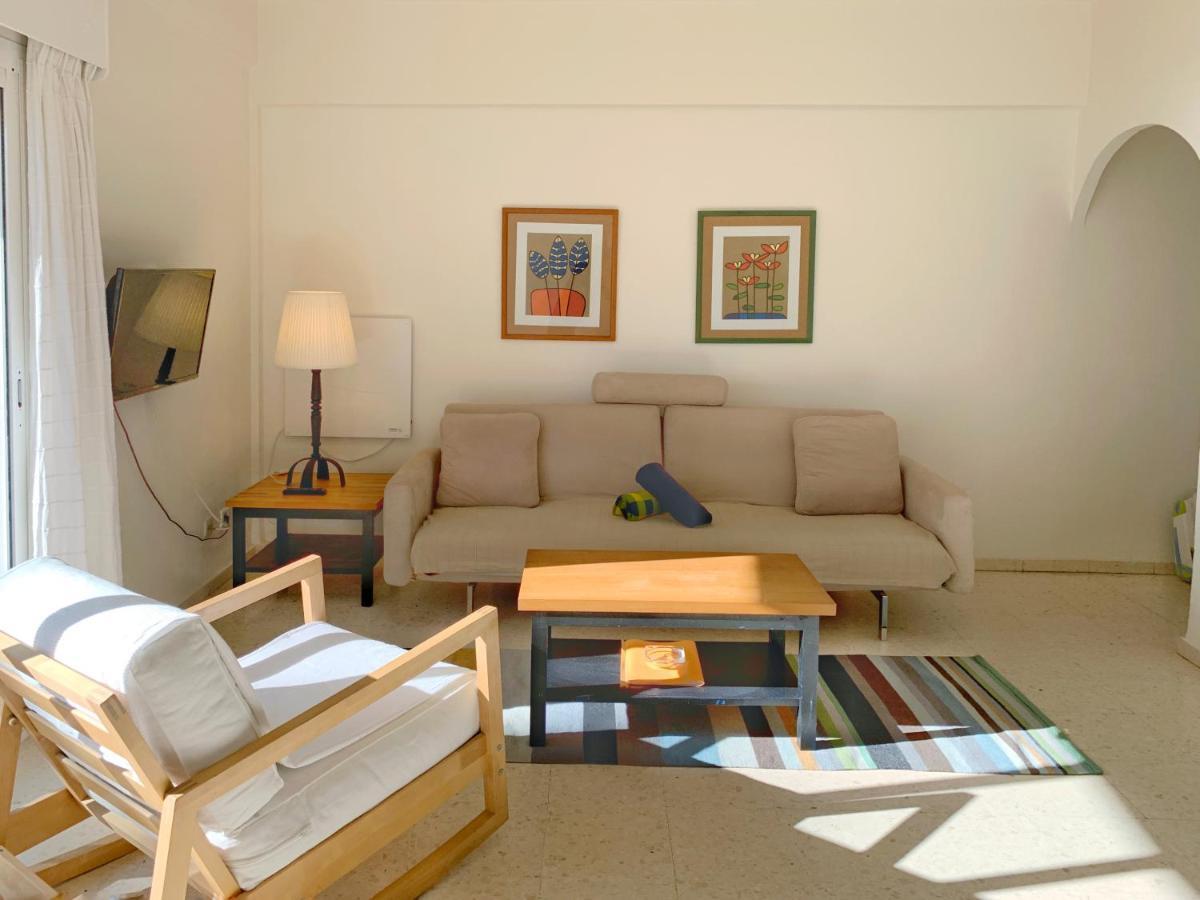 Apartamentos Playa Torrecilla Nerja Luaran gambar